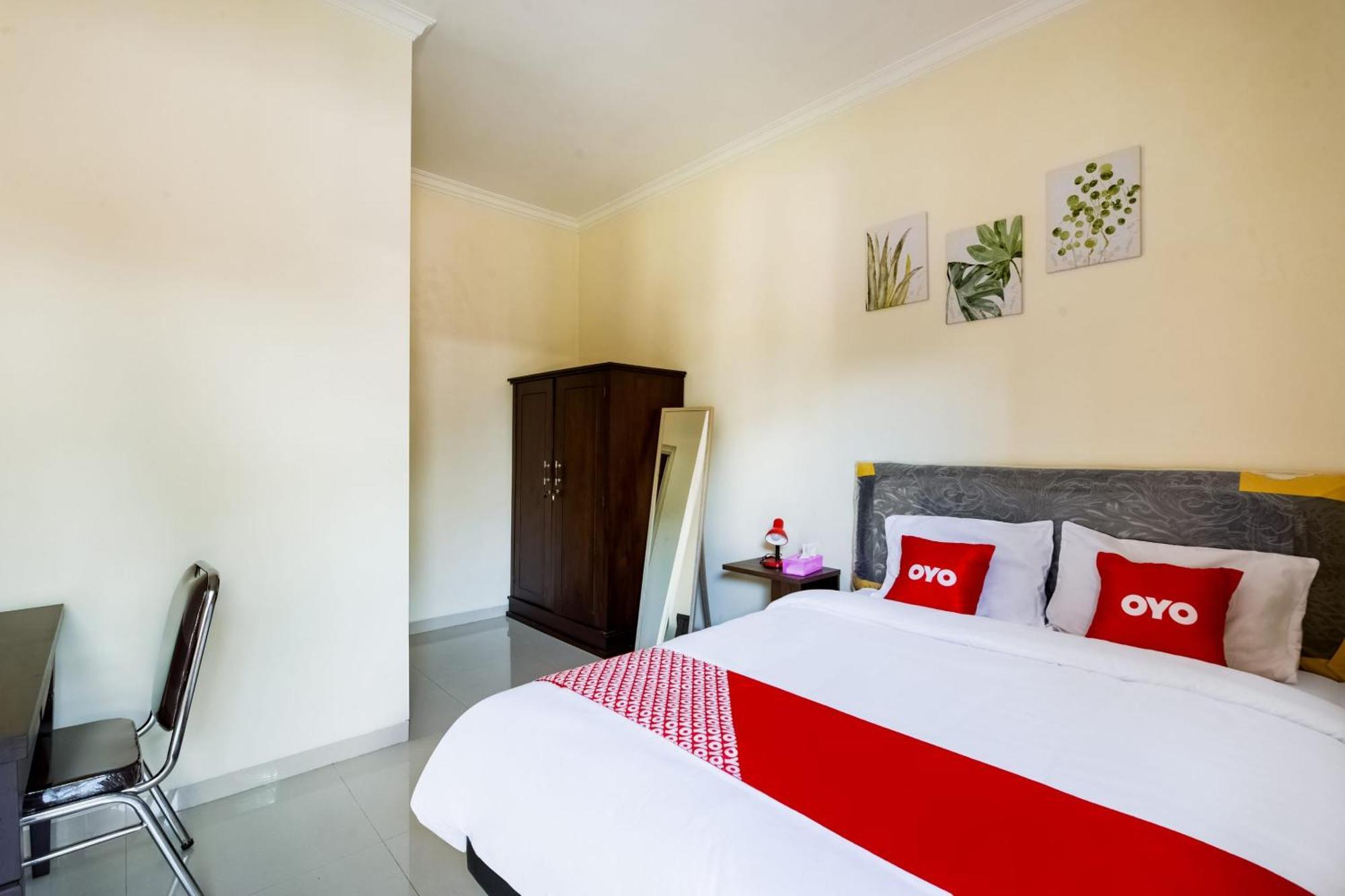 Oyo Life 3398 Griya Rm 19 Syariah Hotel Сурабая Екстериор снимка